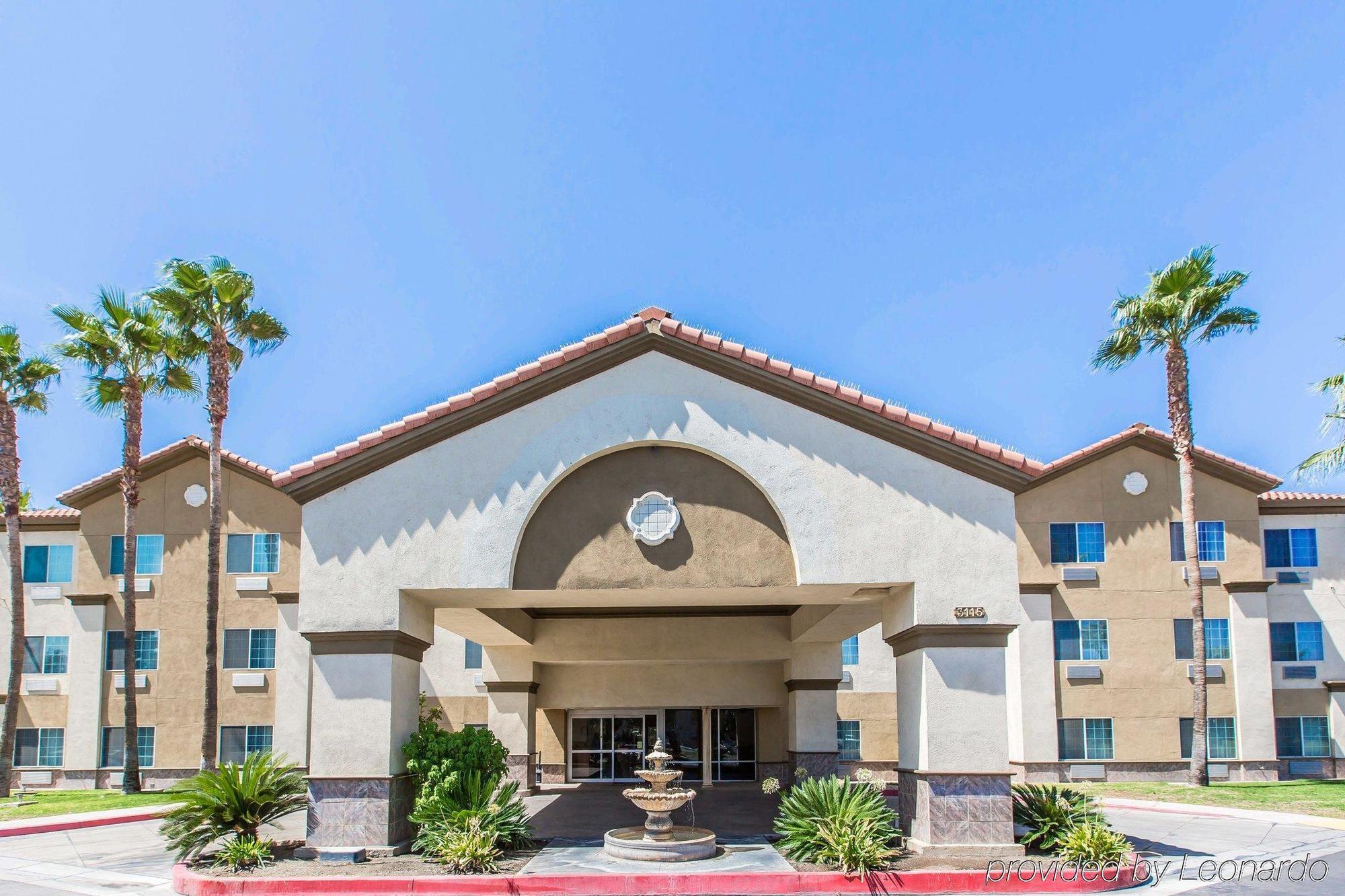 Comfort Suites Bakersfield Zewnętrze zdjęcie